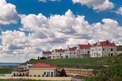 輕鋼別墅不牢固？一打就爛？來看看輕鋼的正規(guī)施工過程就知道了