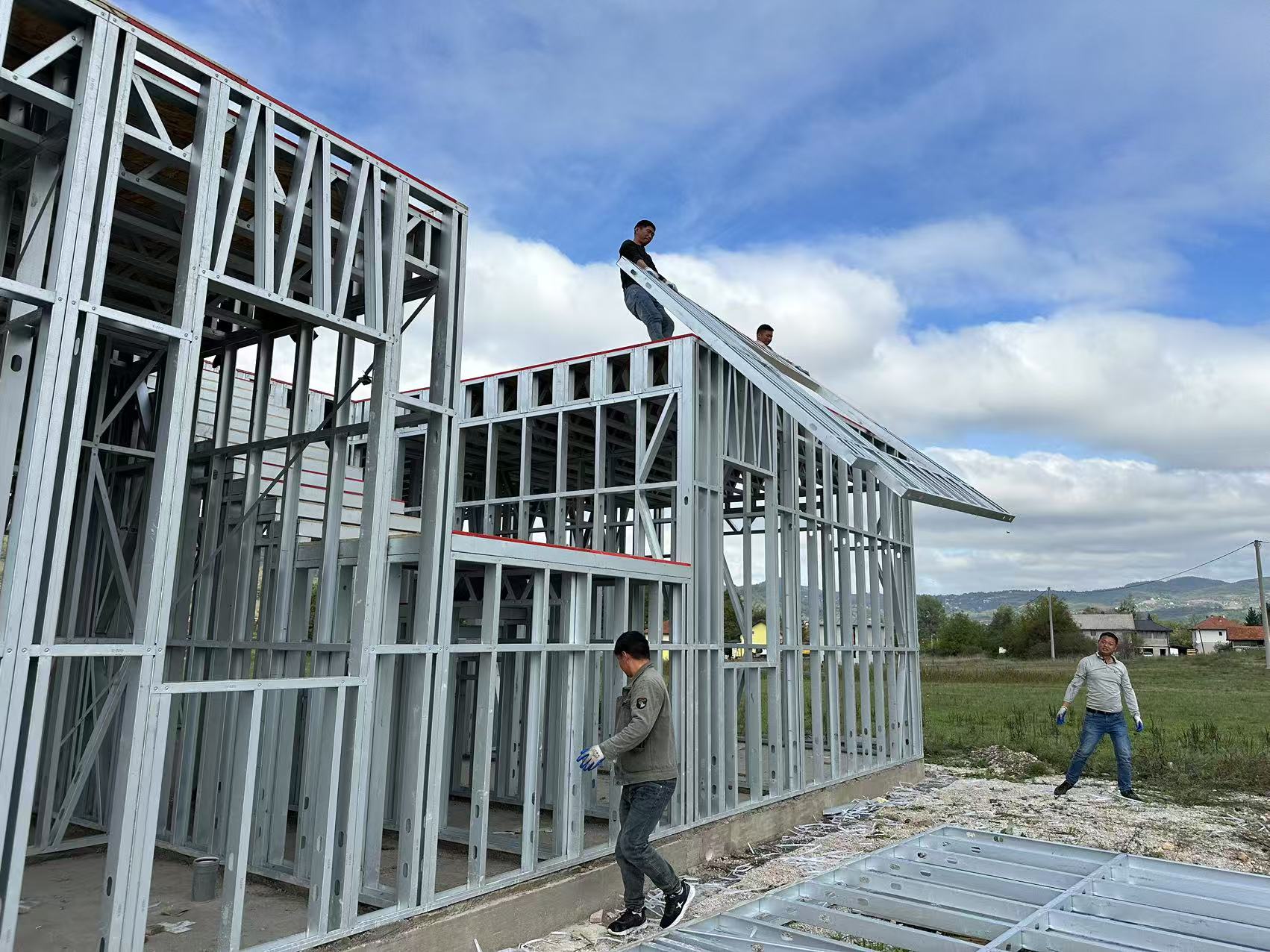 輕鋼別墅的鋼材結(jié)構(gòu)