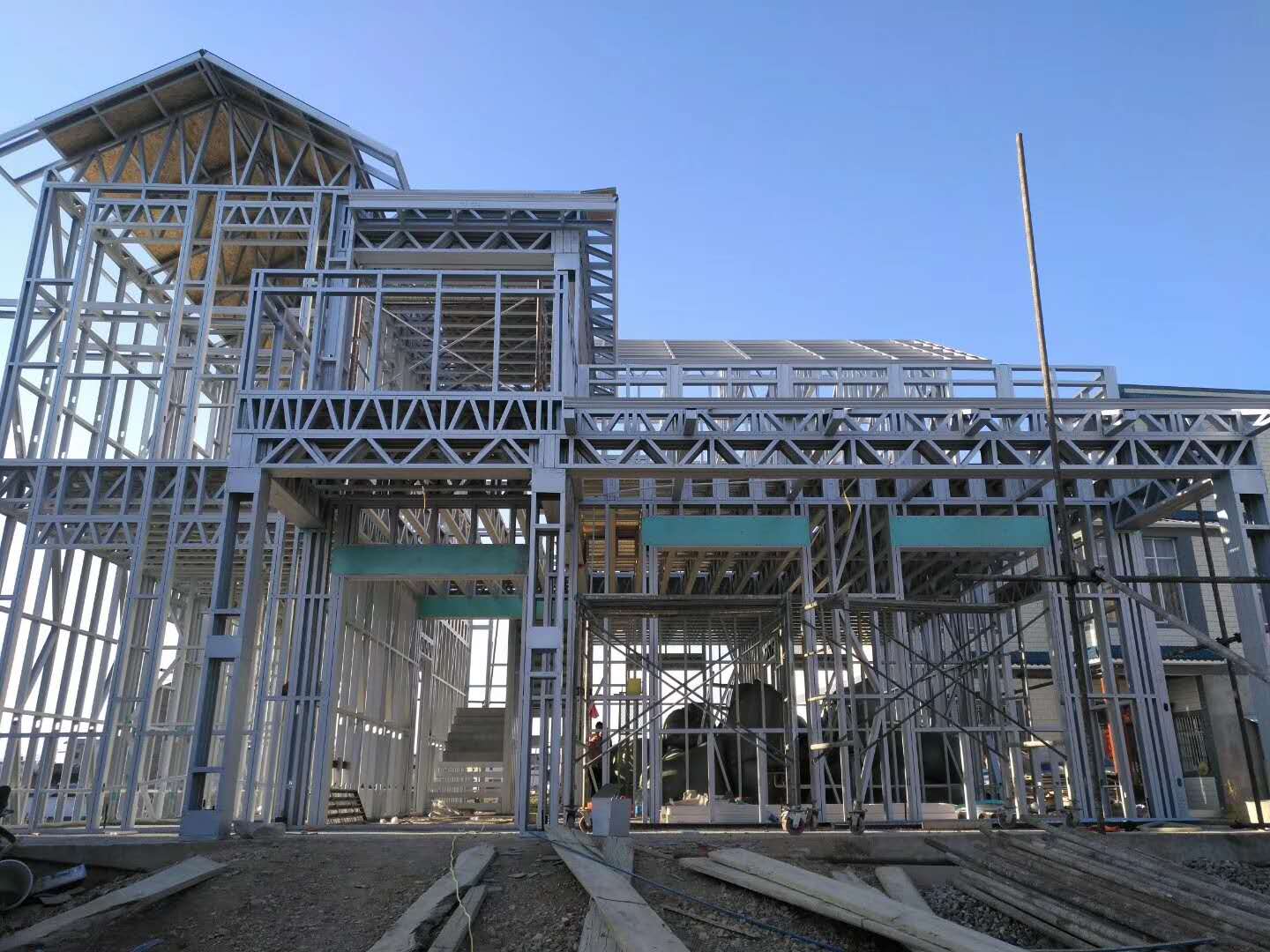 睿婕輕鋼別墅項目施工場地