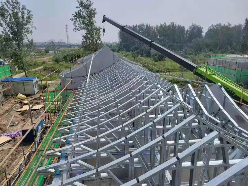 睿婕輕鋼別墅項(xiàng)目施工基地